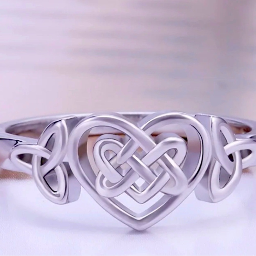 Celtic Weave Heart Cross Lovely 925 Silver Heart Ring for Women in sz 8,9,10 NWT